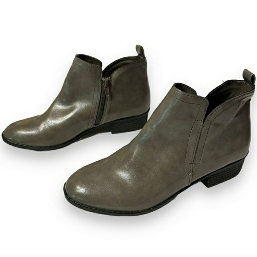 AMERICAN RAG Cadee Almond Toe Ankle Fashion Boots NWOT!